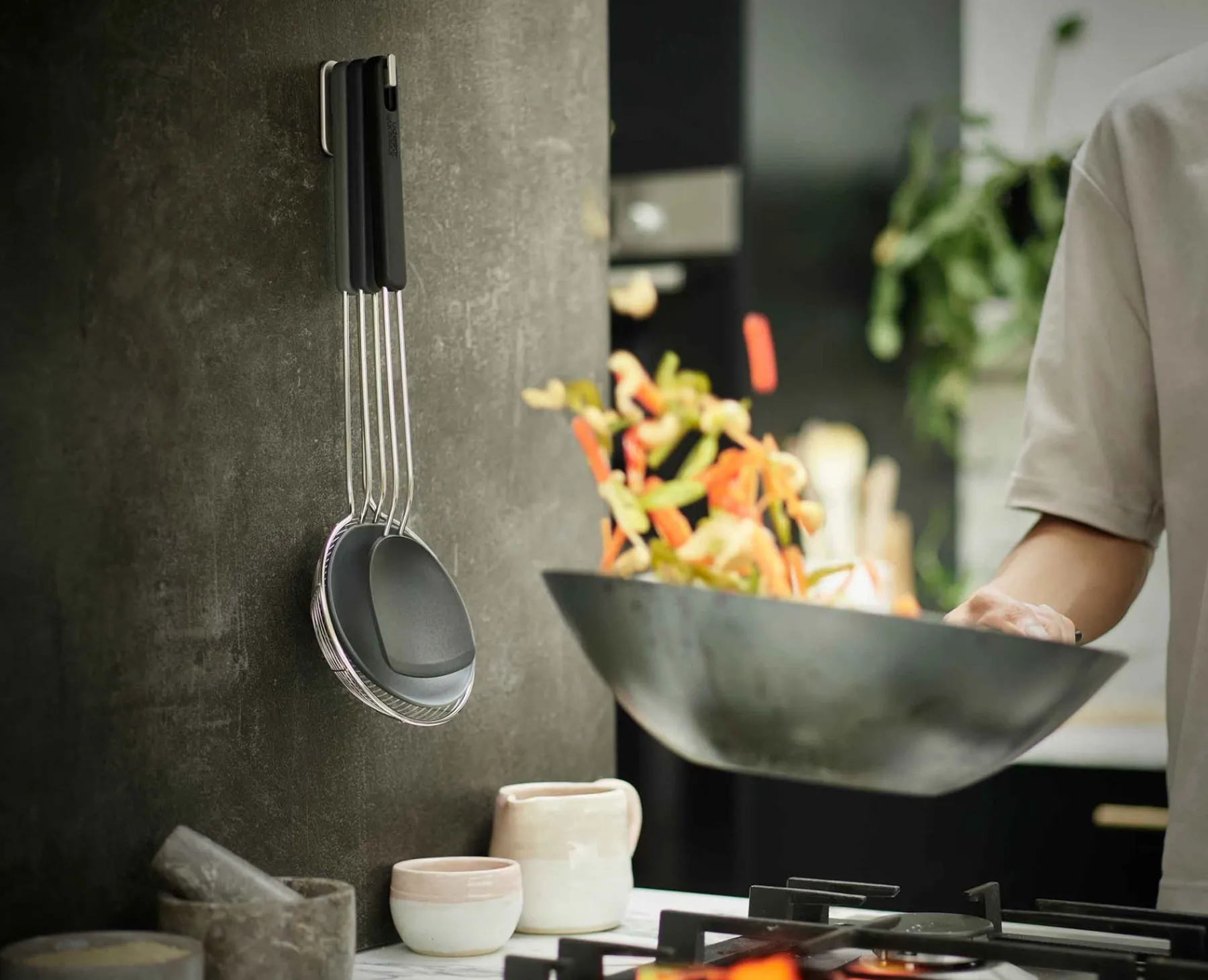 Kitchen Utensils & Gadgets-Joseph Joseph Space Wok & Utensil Set Blue